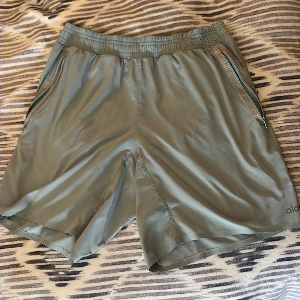 ALO Yoga Green Athletic Shorts with Elastic Waistband